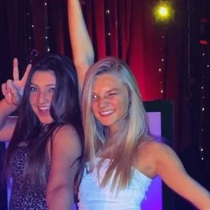 Meet your Posher, Avery